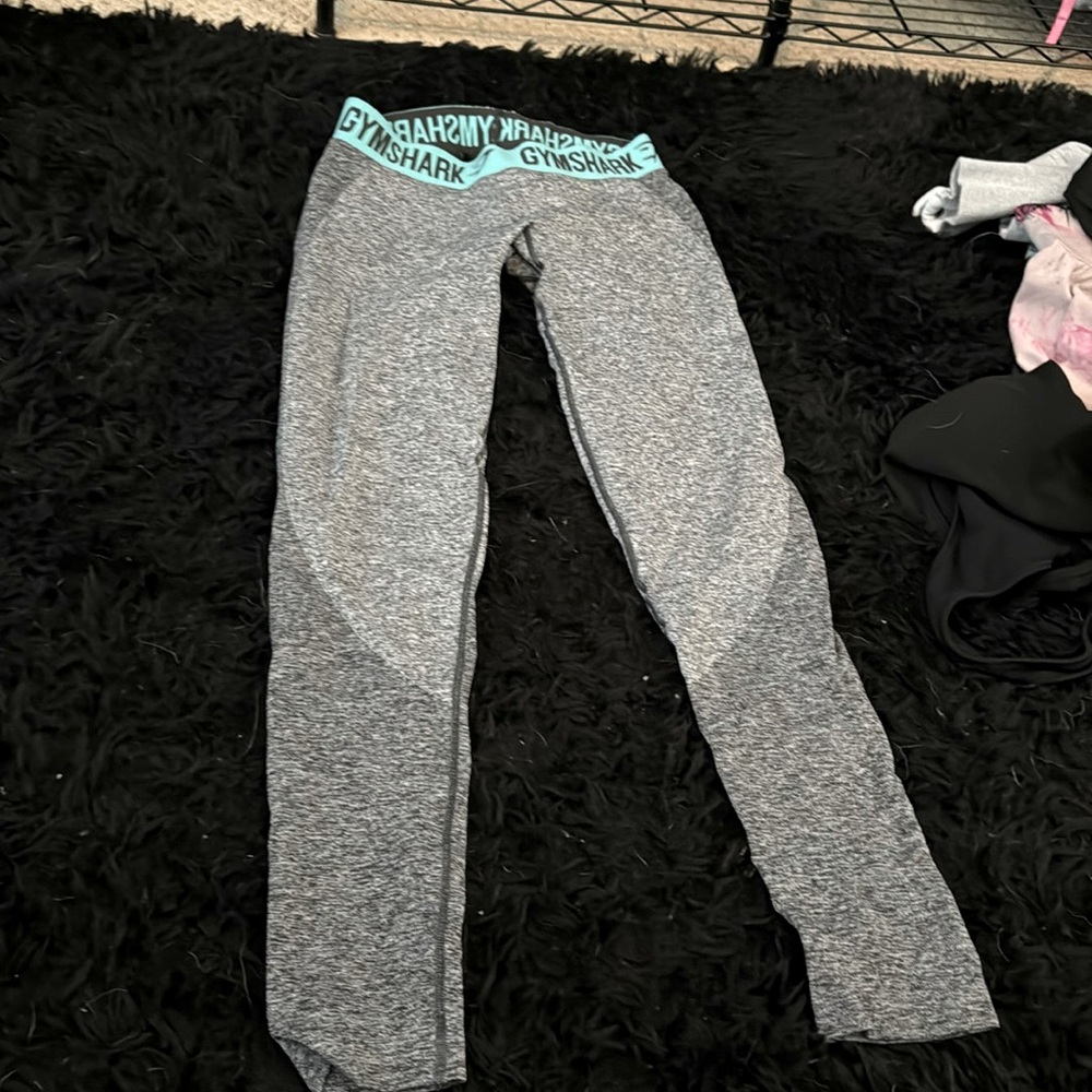 Gym Shark leggings size Medium